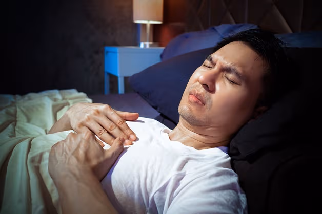 Trào ngược dạ dày khi ngủ