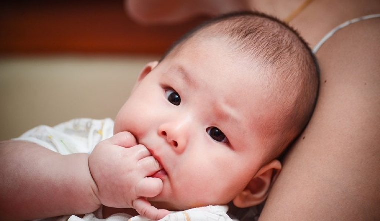 nốt trắng trẻ sơ sinh